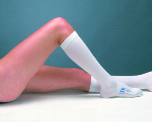 Anti-embolism Stocking T.E.D. Knee High Large / Long White Inspection Toe