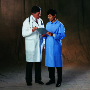 Lab Coat Basic White Medium Knee Length 3-Layer SMS Disposable