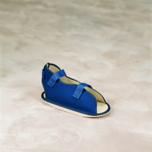Cast Shoe Small Unisex