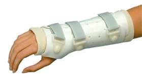 Wrist / Hand Splint PlastiCast Polyethylene / Foam / Stockinette Left Hand White Medium