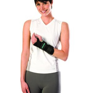 Wrist Brace with Thumb Spica AirCast A2 Aluminum / Foam / Nylon Left Hand Black Medium