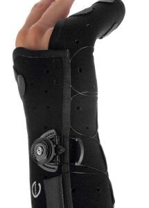 Boxer Fracture Brace Exos Thermoformable Polymer Right Hand Black X-Small