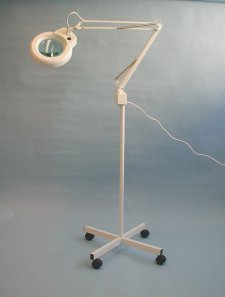 Magnifying Lamp 3 Diopter Freestanding