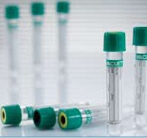 VACUETTE Venous Blood Collection Tube Sodium Heparin Additive 4 mL Pull Cap Polyethylene Terephthalate (PET) Tube